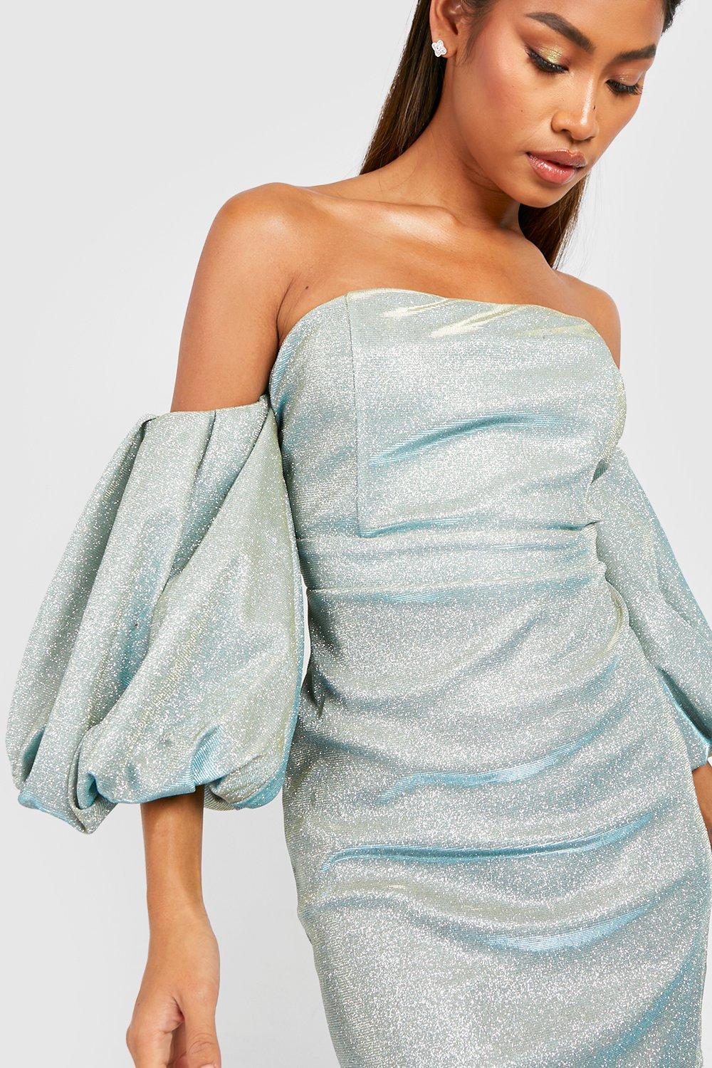 Off shoulder best sale jurk bruiloft